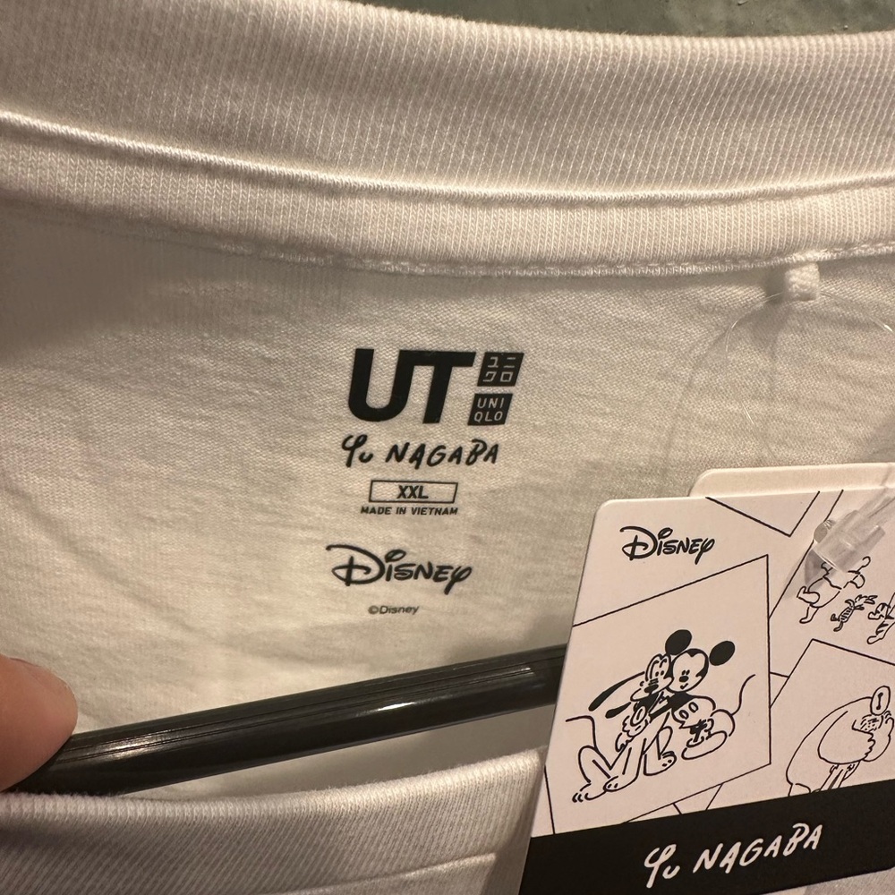 Uniqlo x Disney nagaba tee Donald Duck unisex tee - Picture 5 of 6